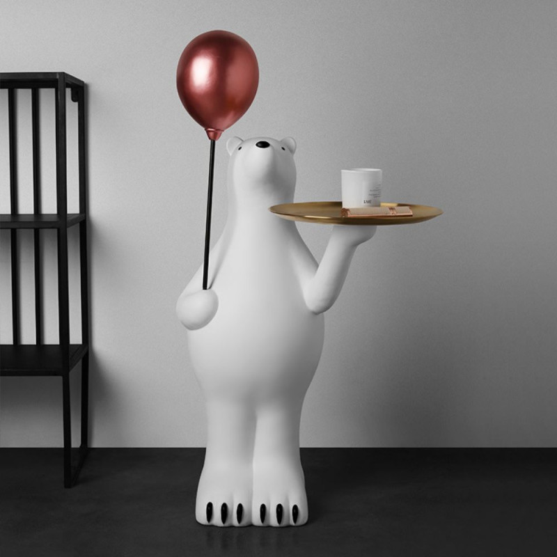 میز  و مجسمه خرس قطبی