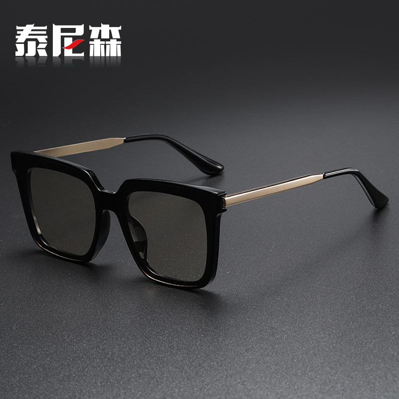 عینک آفتابی 2022 مدل A0718